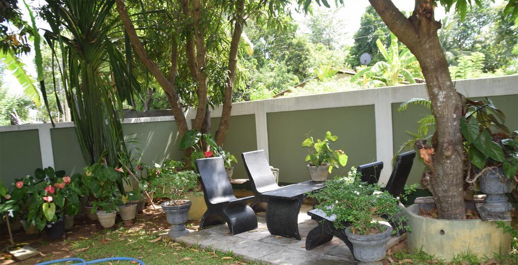 Saffron Guest Inn Polonnaruwa Eksteriør billede